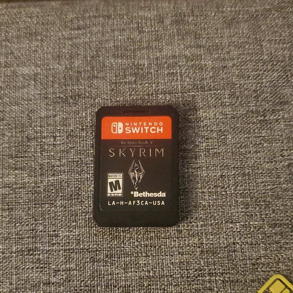 Nintendo Game Cartridge - Black and Gold